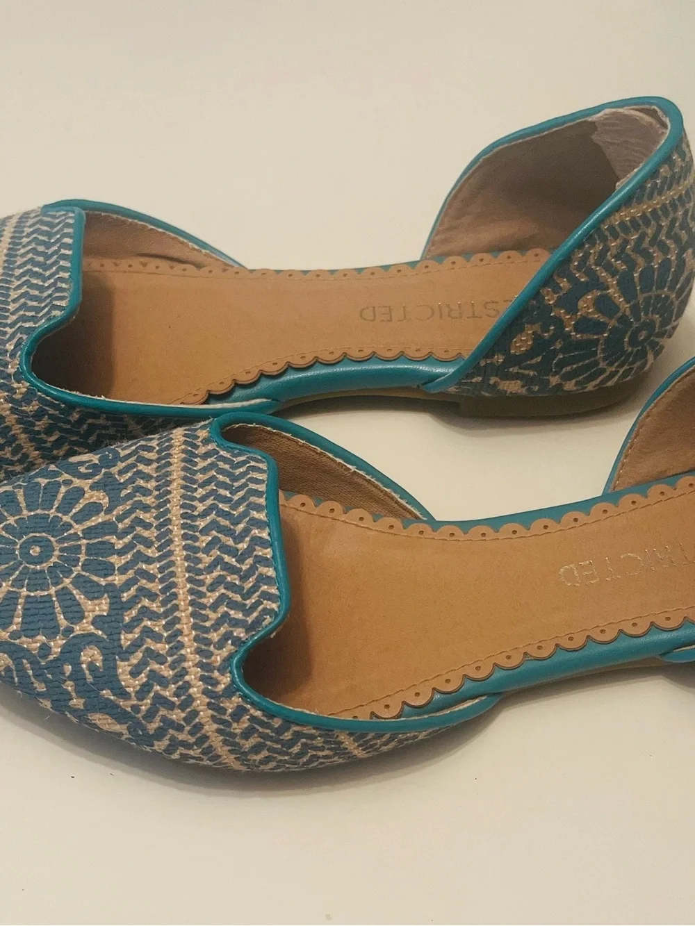 Women’s Size 8 Teal and Beige D'Orsay Flat Espandrills from Soft Surroundings